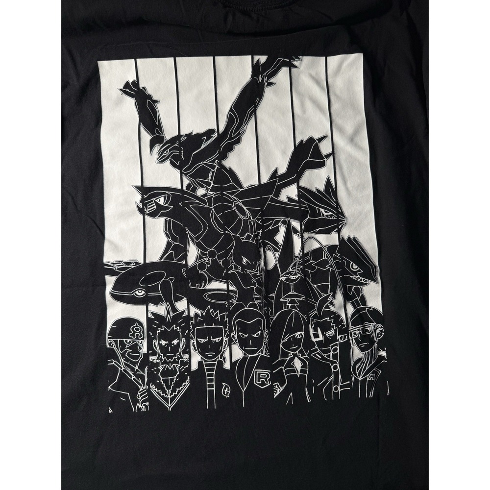 Uniqlo UT x Pokemon Masters EX T-Shirt Size XL Black Villains Legendary Rayquaza